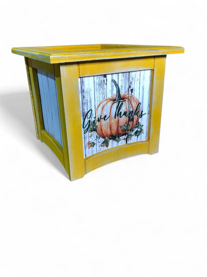 8" x 8" Plant Box Distressed